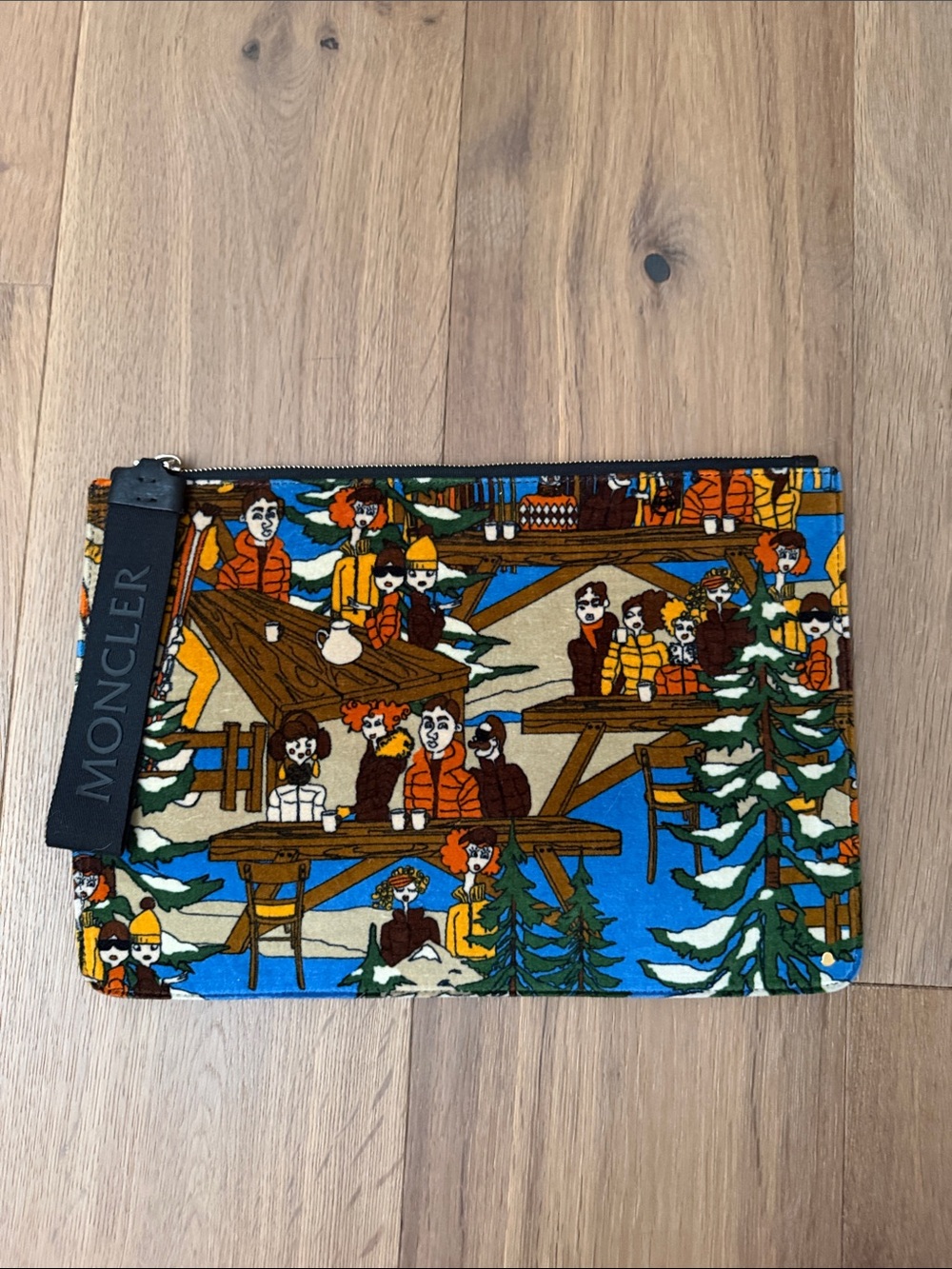 Moncler Apres Ski Scene Zip Pouch